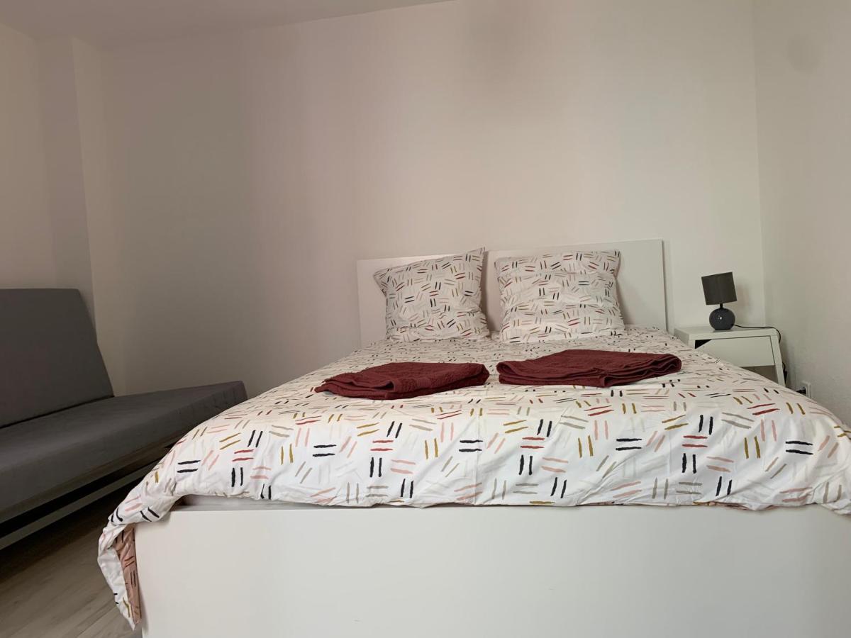 Appartement 2Eme Etage 42M2 Hyper Centre Ville / Parking Gratuit Riom Dış mekan fotoğraf