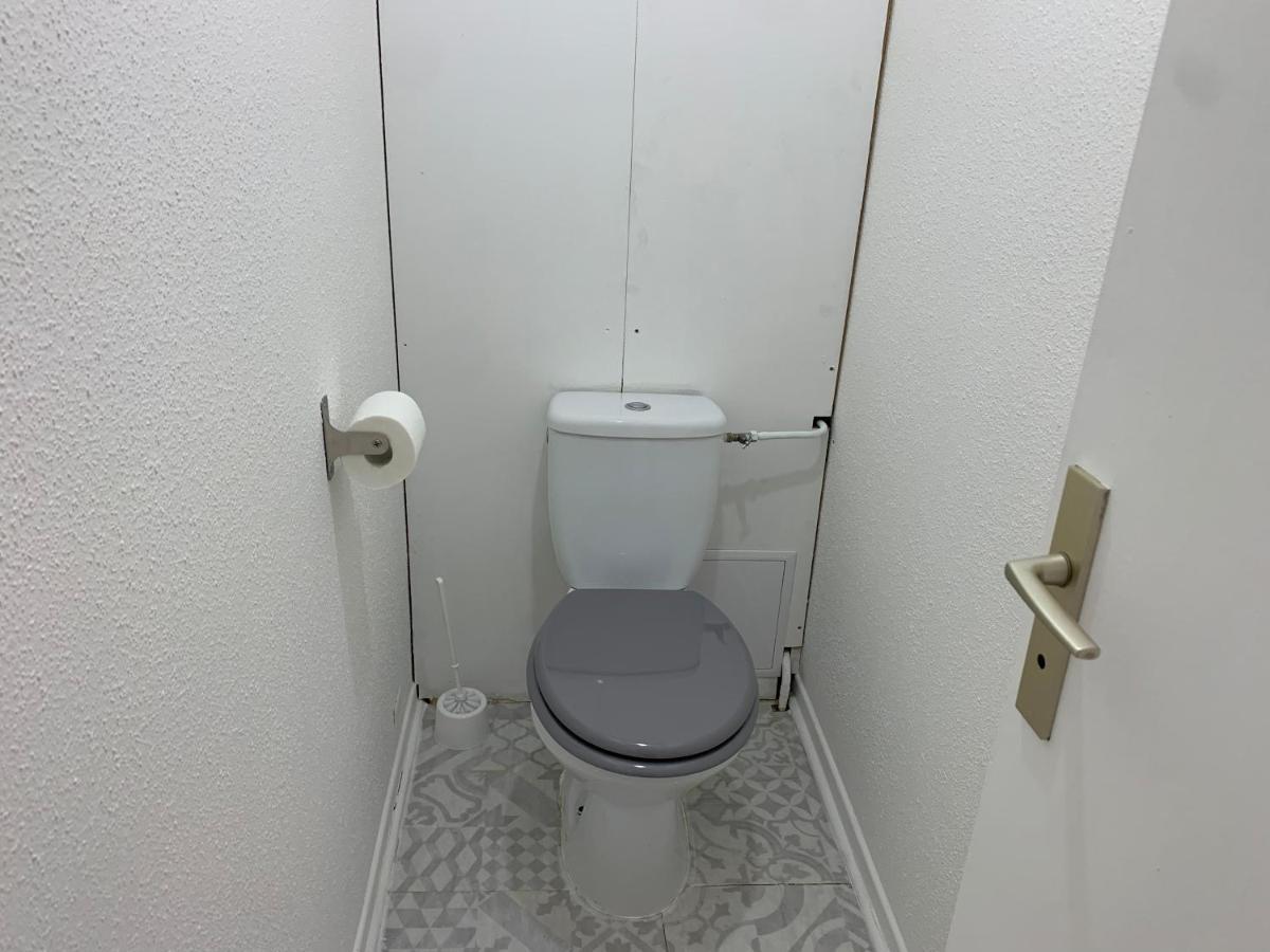 Appartement 2Eme Etage 42M2 Hyper Centre Ville / Parking Gratuit Riom Dış mekan fotoğraf