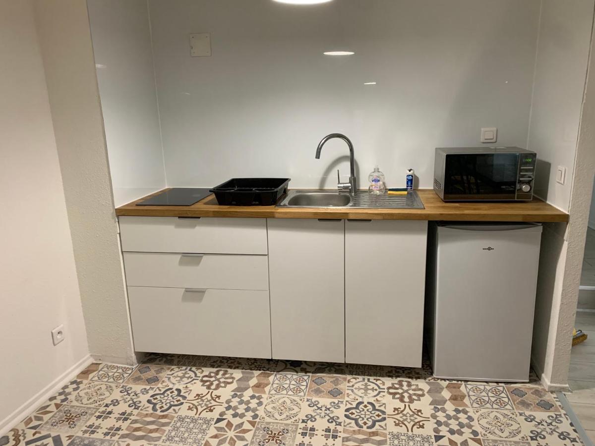 Appartement 2Eme Etage 42M2 Hyper Centre Ville / Parking Gratuit Riom Dış mekan fotoğraf