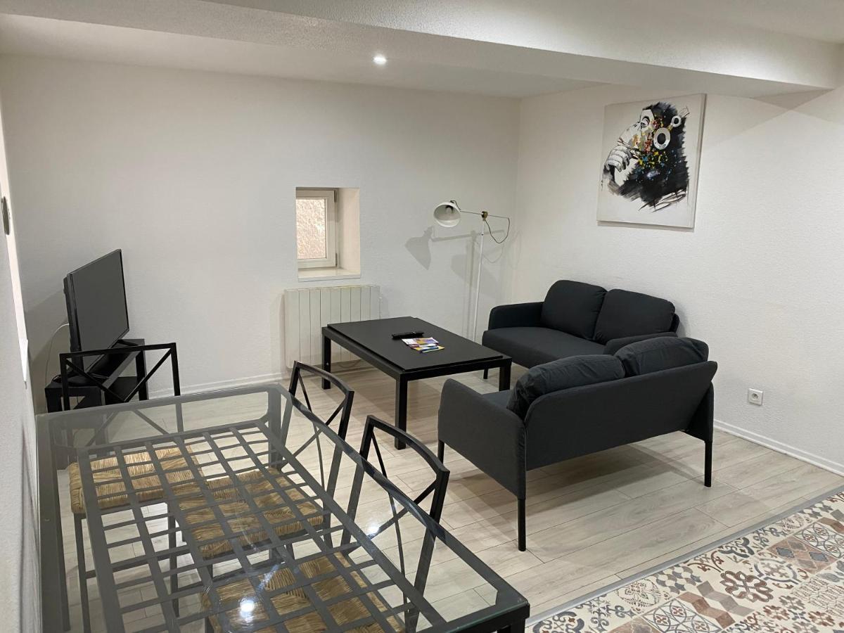 Appartement 2Eme Etage 42M2 Hyper Centre Ville / Parking Gratuit Riom Dış mekan fotoğraf